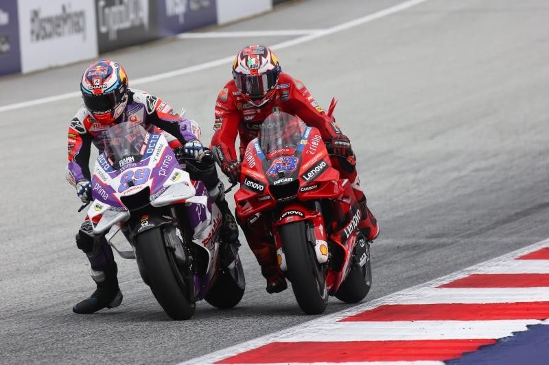 In Austria Bagnaia cala il tris, ma che Quartararo!