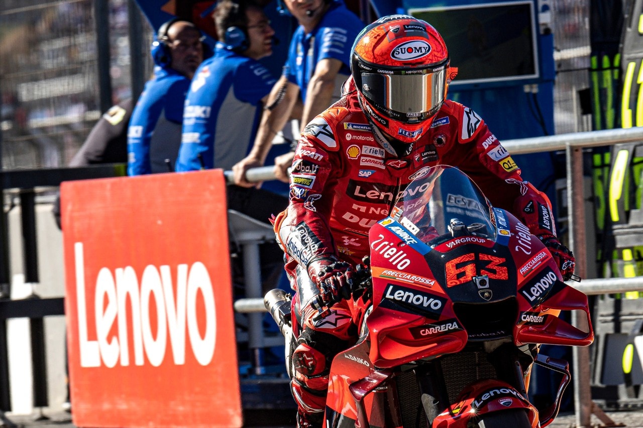 MotoGP Valencia: Rins vince, Bagnaia è campione del Mondo