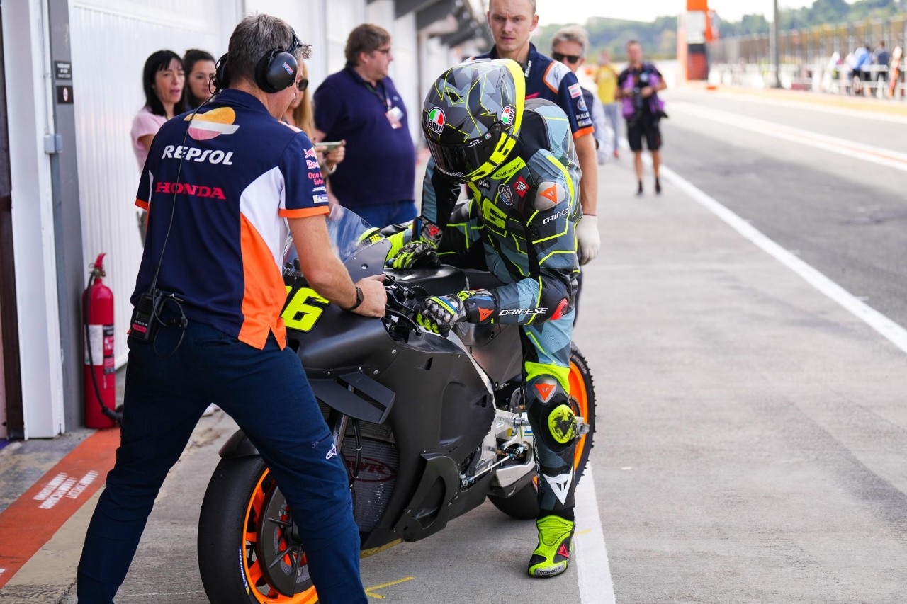 Test MotoGP Valencia: Aprilia e Ducati ok, Honda e Yamaha no