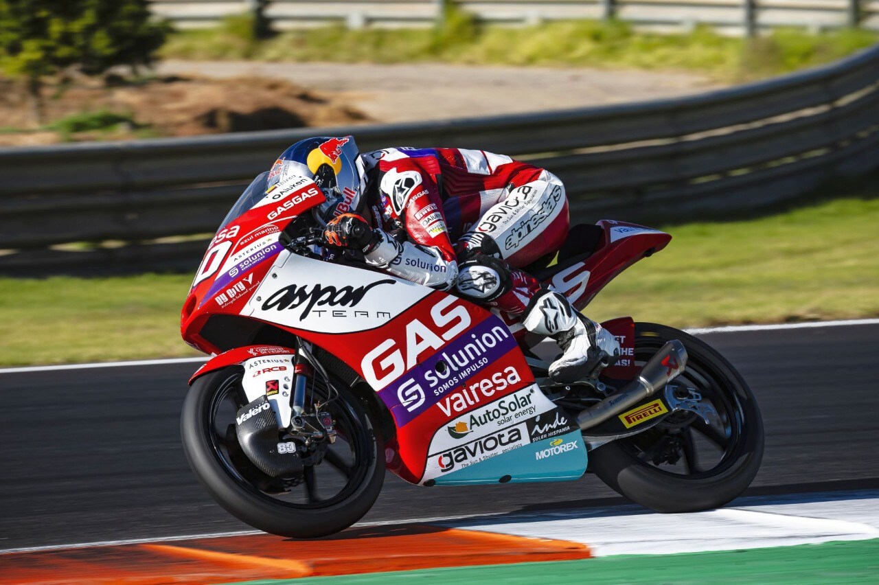 A Valencia Pirelli straccia tutti i record… con le gomme di serie