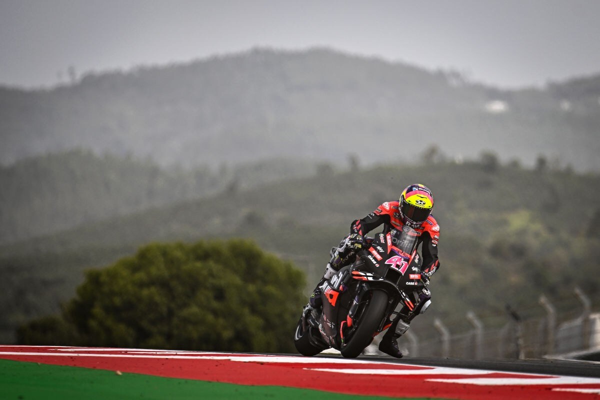 Acuto Vinales: Aprilia domina la Sprint race di Portimao