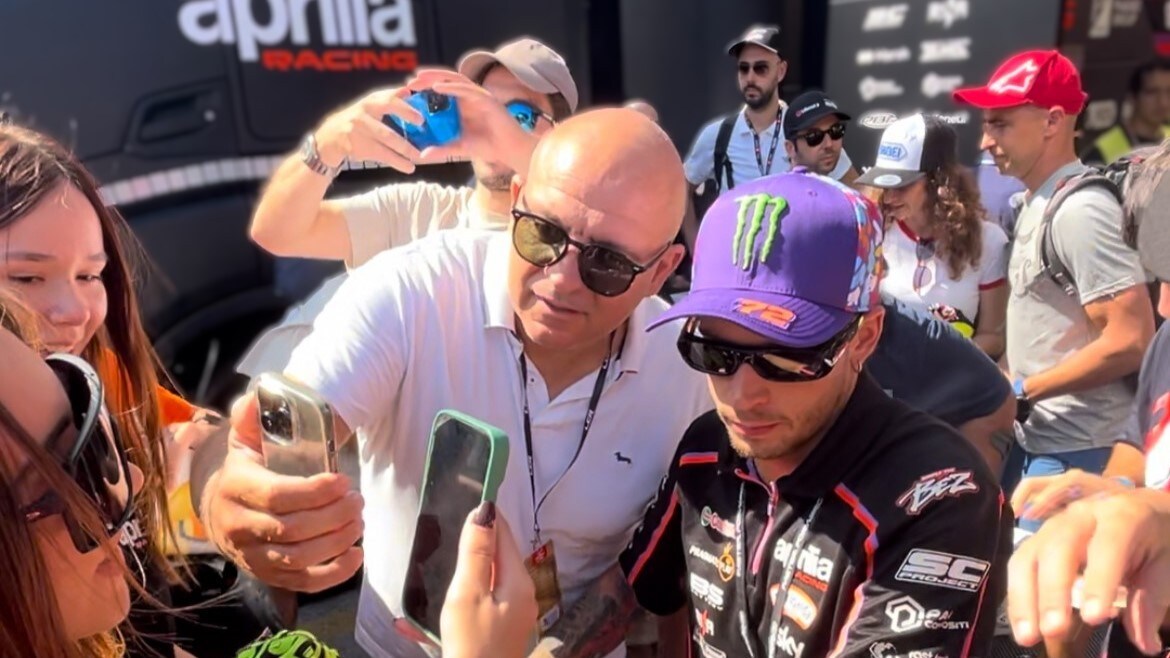 Dentro il paddock: tra immaginazione e realtà