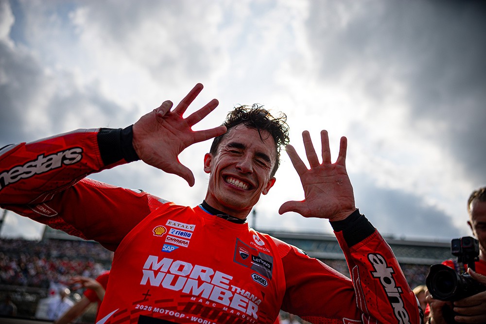 Doppia festa Ducati a Motegi: vince Bagnaia, Marquez secondo è campione del mondo