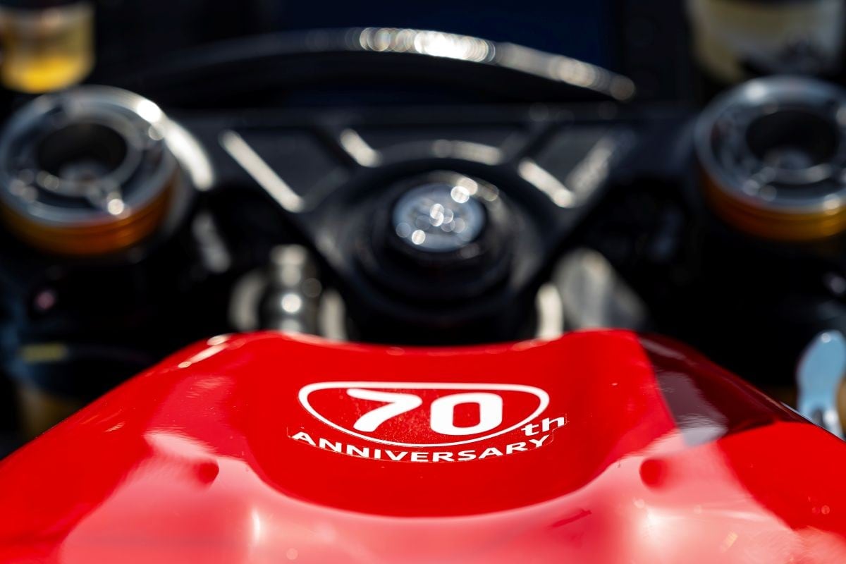 Yamaha a Jerez con la livrea 70° anniversario