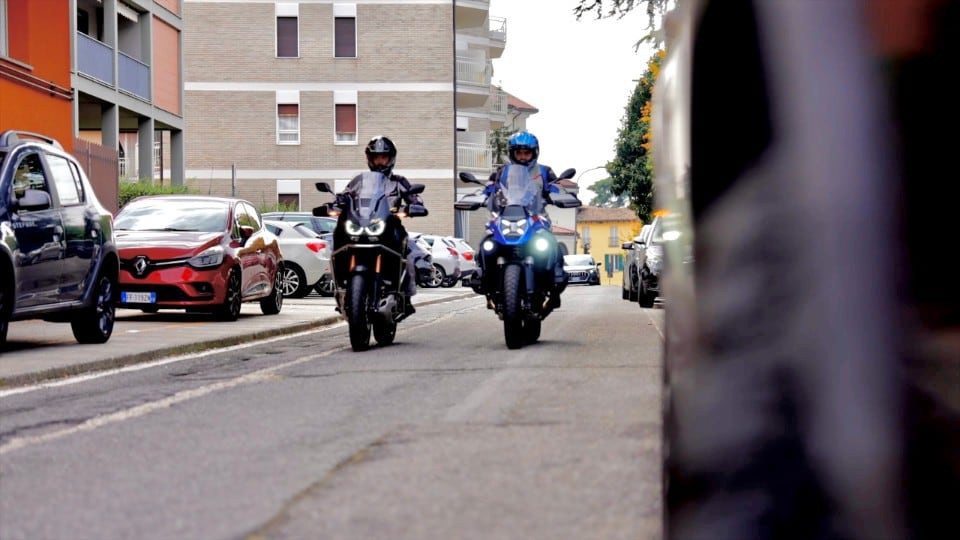 Test a Testa #15: BMW R 1300 GS ASA VS Honda CRF1100L Africa Twin Adventure Sports DCT +VIDEO+