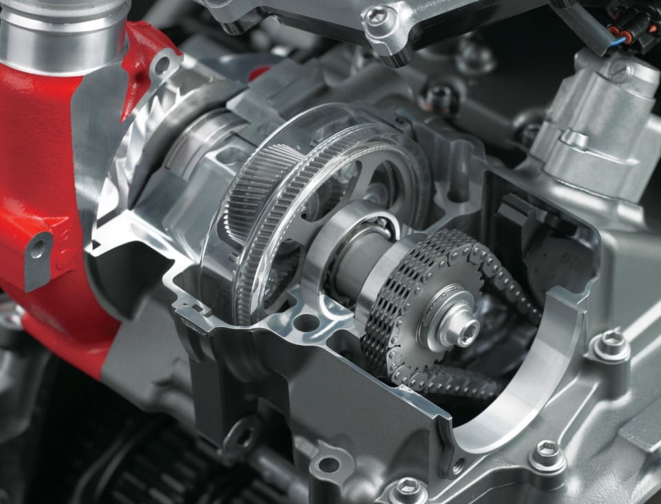 Turbo per moto: KTM risponde a Honda con il compressore "ibrido"