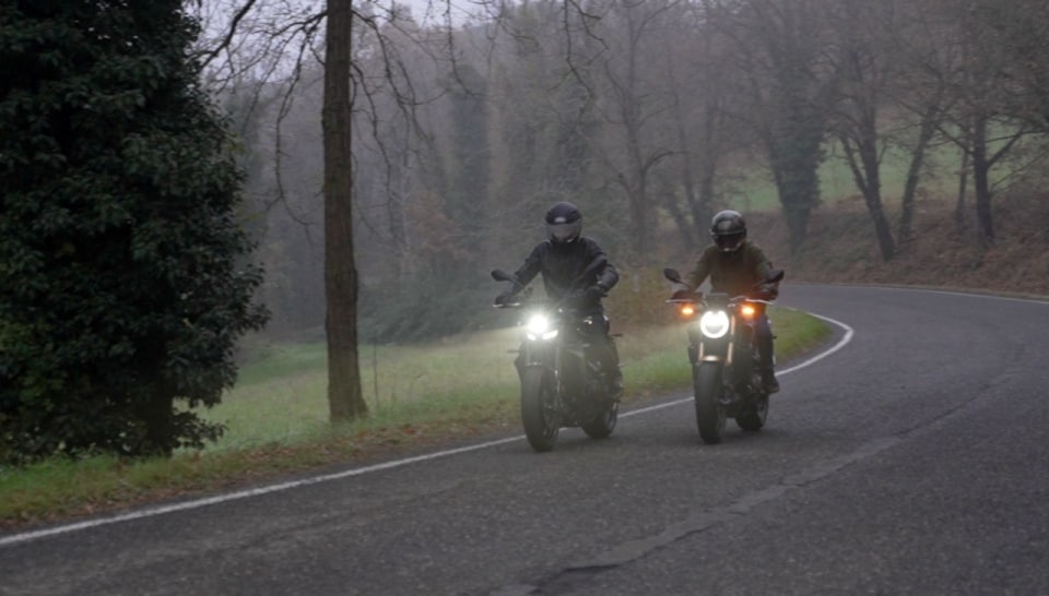 Guidare con il freddo: la guida ragionata