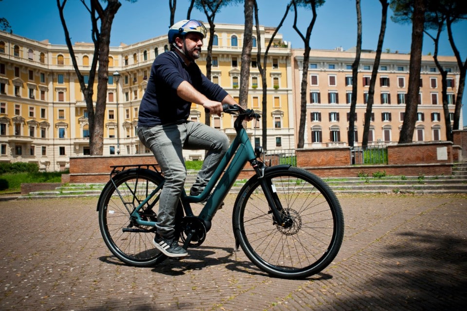 Riese & Müller Culture, l'ebike dal design minimal e motore leggero Bosch SX
