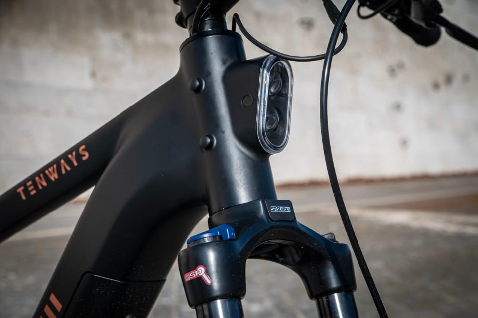 TENWAYS AGO X, l’e-bike robusta e versatile per la città e il trekking leggero