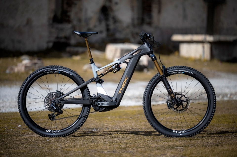 THOK svela la TP4 Limited Edition 2026: soli 50 esemplari per l'All-mountain "in oro"