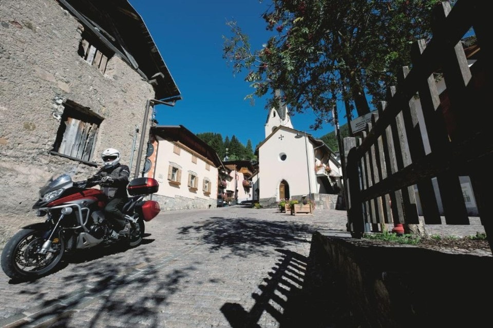 Trentino Alto Adige in moto sulle Dolomiti