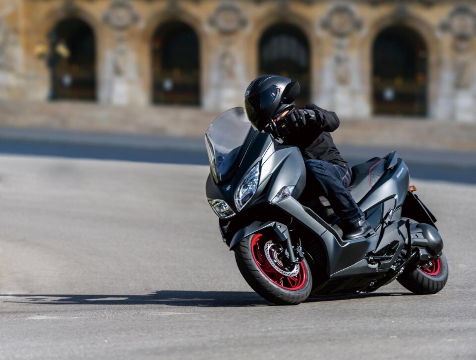 Suzuki Burgman 400, 2017