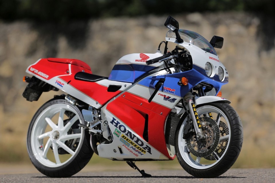 Honda VFR400R NC30: un gioiello!