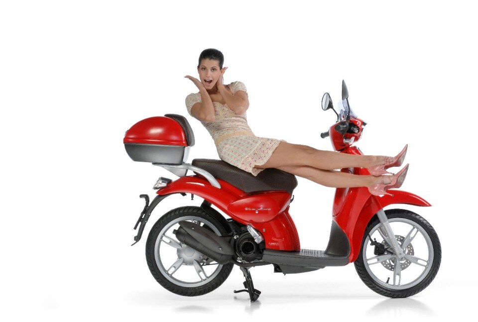 Aprilia Scarabeo: i primi bozzetti, tutti i modelli, le pubblicità 