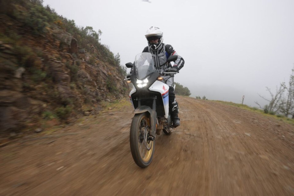 Honda XL750 Transalp: tutte le immagini