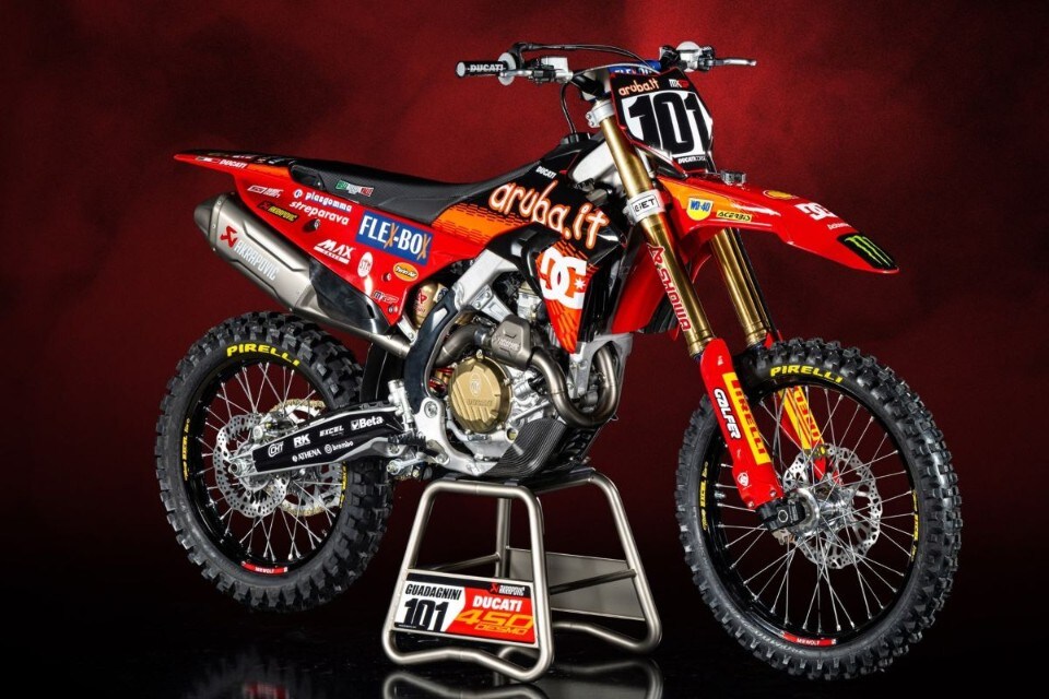 Ducati Desmo450 MX Factory 2025