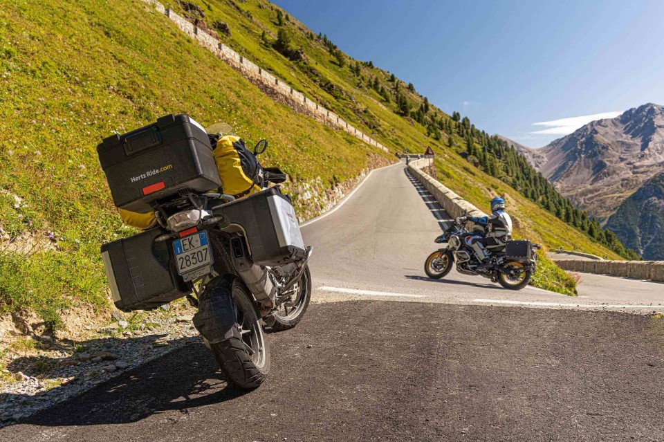 Noleggio moto e scooter: come funziona? 