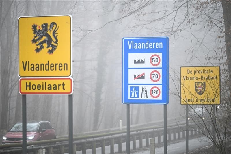 Viaggiare in moto in Belgio: guida completa