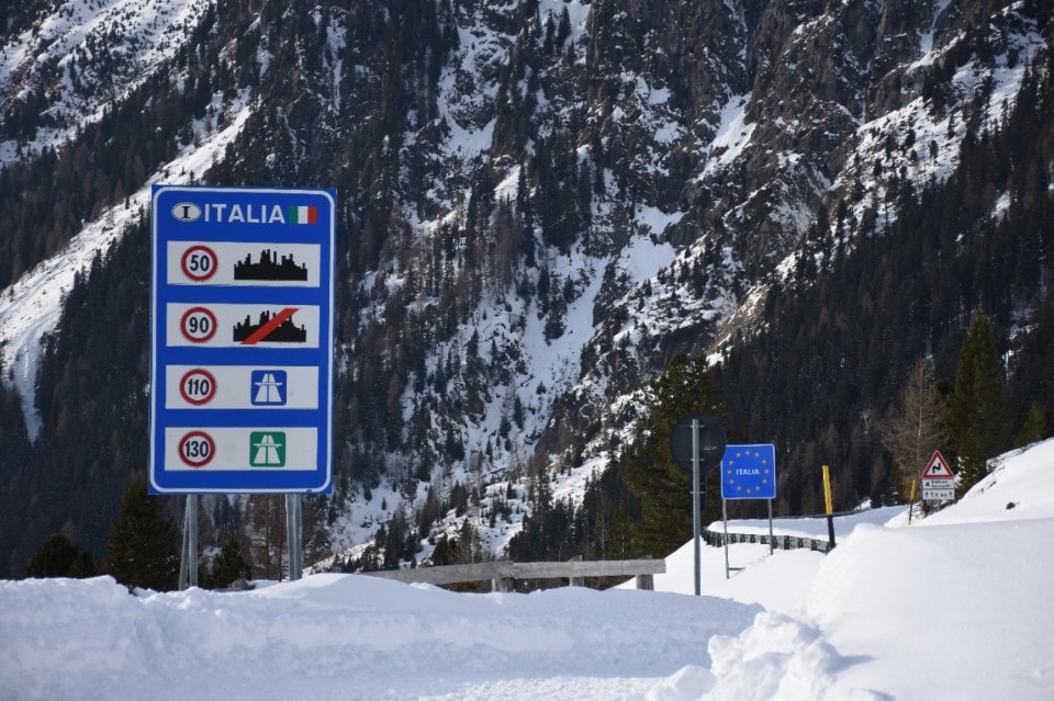 Viaggiare in moto in Italia: guida completa