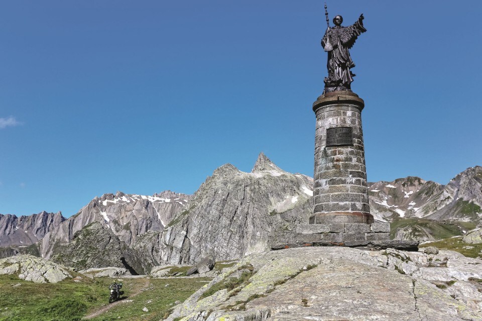 La via Francigena: il cammino in versione biker