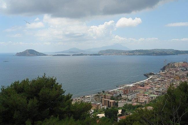 Campania: tra mare e resti storici