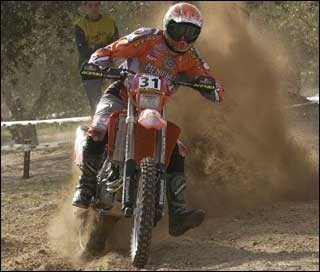 Italiano Enduro: Passeri nel diluvio