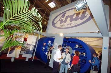 Stand Arai
