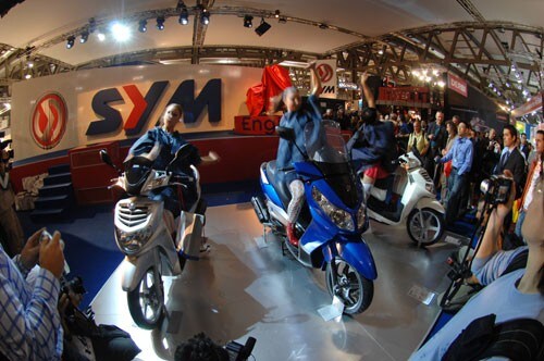 Eicma: Stand SYM