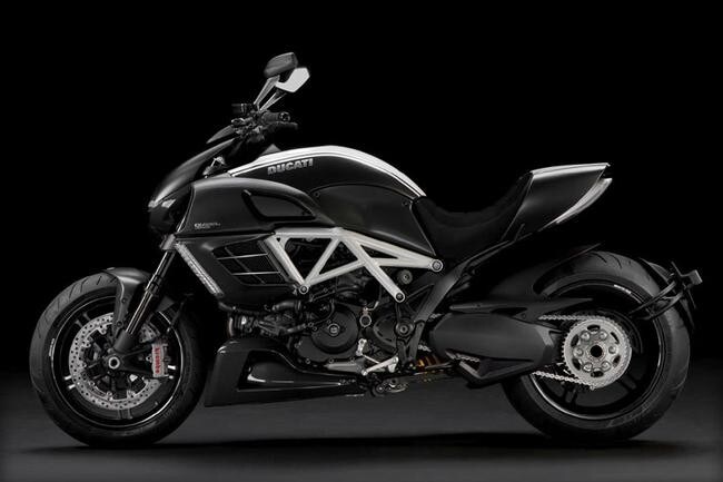 Ducati Diavel Cromo e AMG