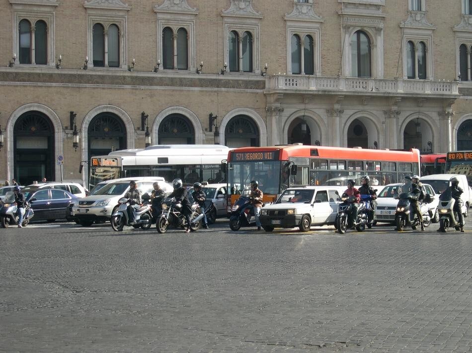 Roma ferma gli Euro 1 4T