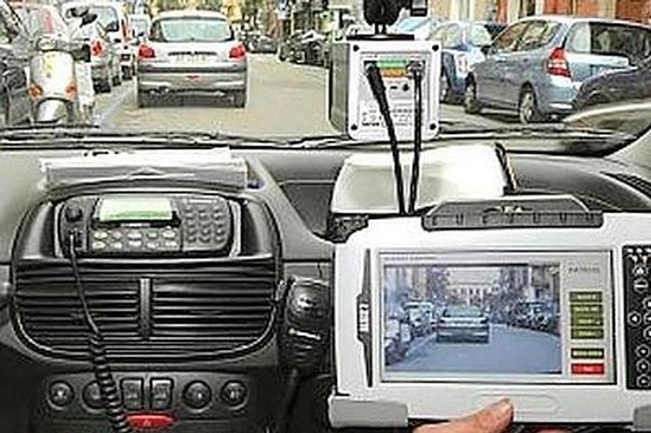 È guerra ai mezzi non assicurati