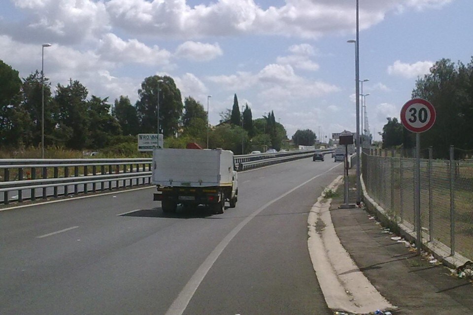 Appello a Renzi contro l'aumento delle multe