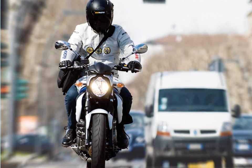 I costruttori dell'ANCMA: incentiviamo le due ruote