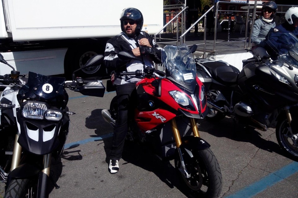 Discutiamone: la BMW S1000XR è una superbike!