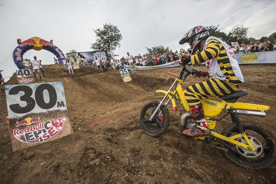 Red Bull Epic Rise: pazzi per i motorini