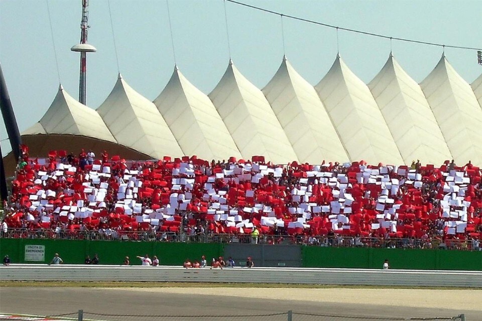 Tribune Ducati: per seguire MotoGP e SBK in "pole position"!