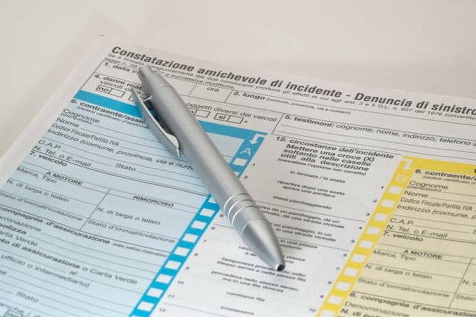 Assicurazioni: ok al ddl concorrenza, torna il tacito rinnovo