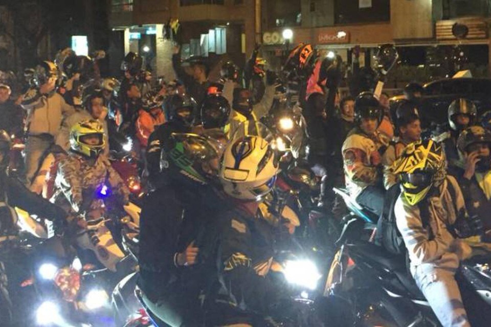Troppi crimini: Bogotà VIETA le moto, i motociclisti protestano