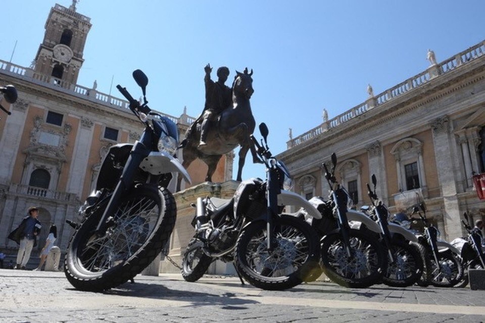 Yamaha mette (ancora) in moto la Polizia di Roma