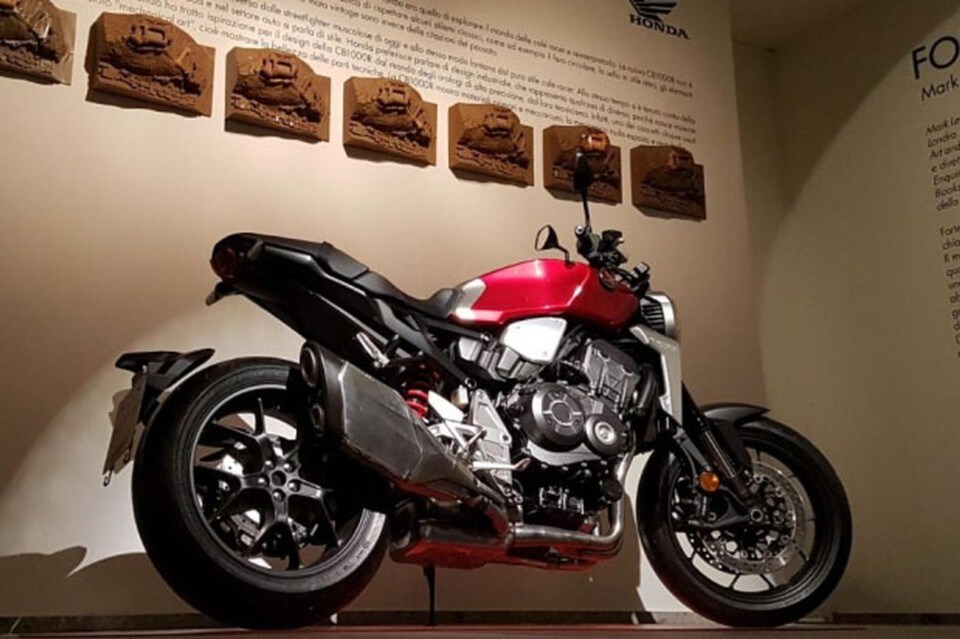 La Honda CB1000R al Fuorisalone 2018 di Milano