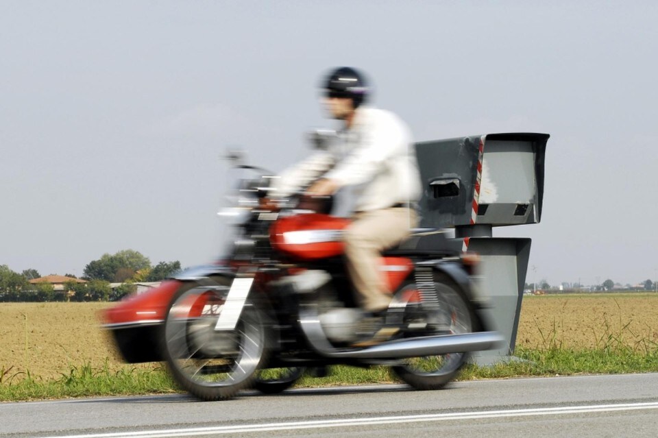 Multa notificata da Poste: nessuna violazione della privacy