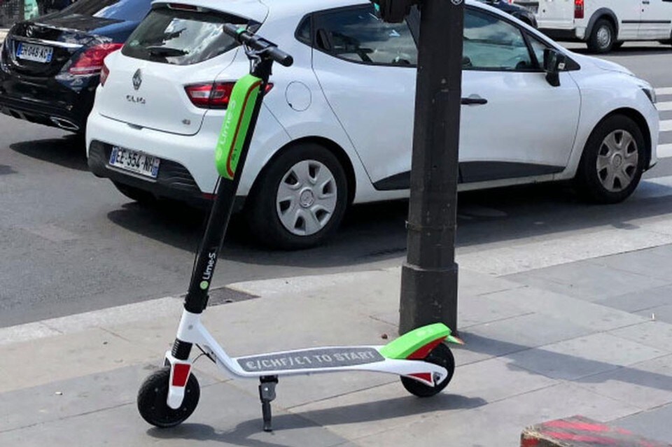 Monopattini elettrici: la carica dei ciclomotori abusivi