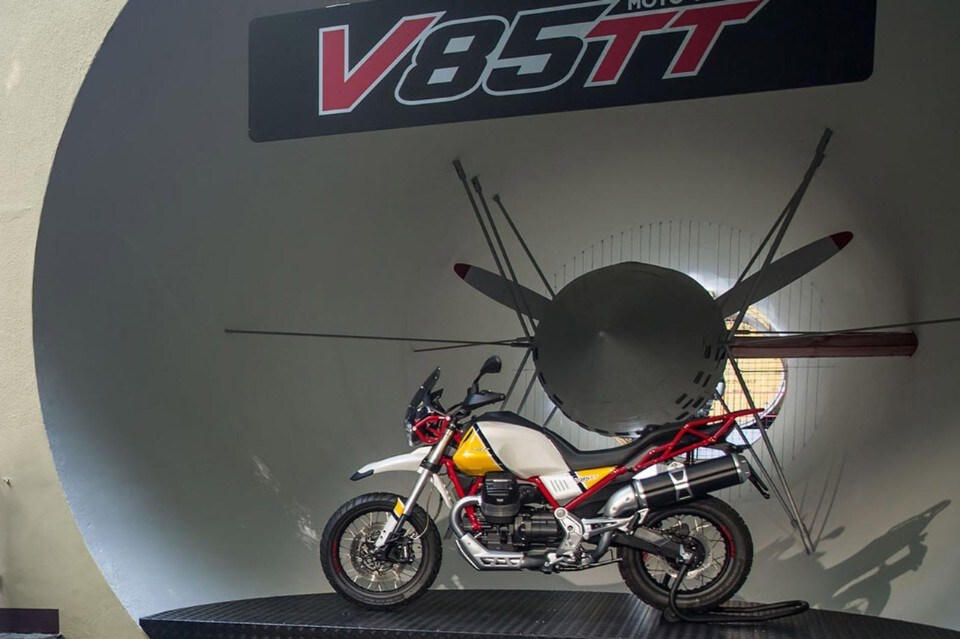 Moto Guzzi Open House: tutti pazzi per la V85 TT!