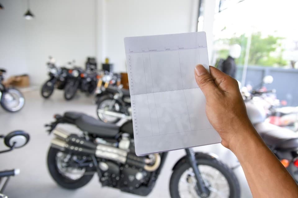 L'inchiesta: conviene noleggiare o comprare la moto?