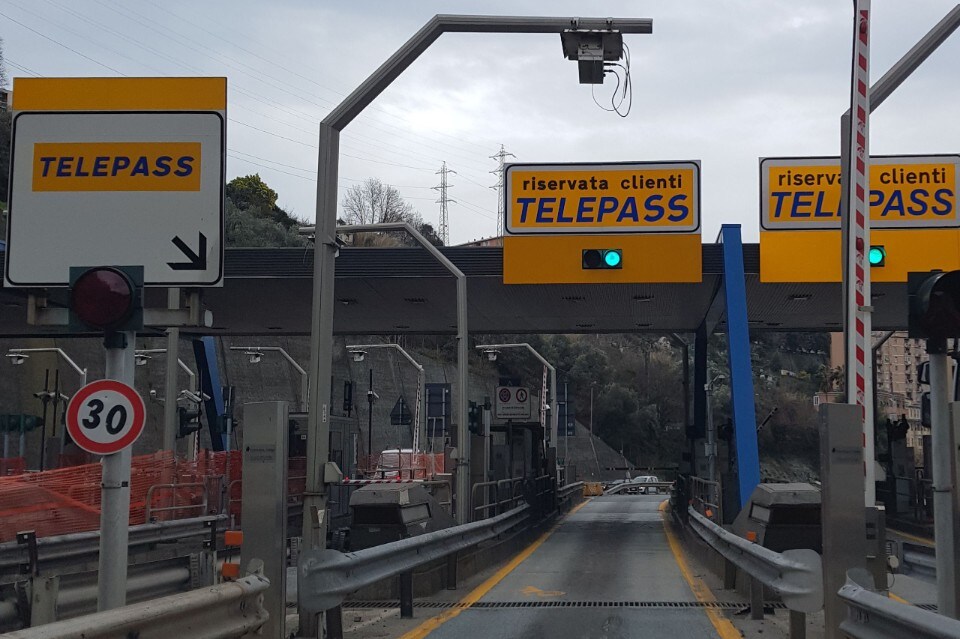 Aiscat, i privilegi del pedaggio e la lingua italiana