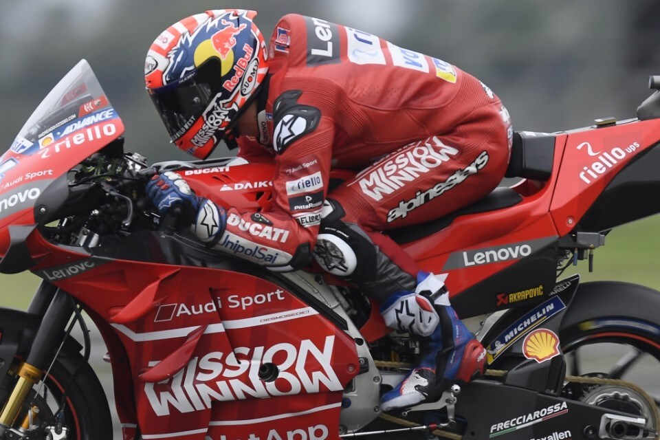 Sfreccia a 210 all’ora in tangenziale: 800 euro di multa