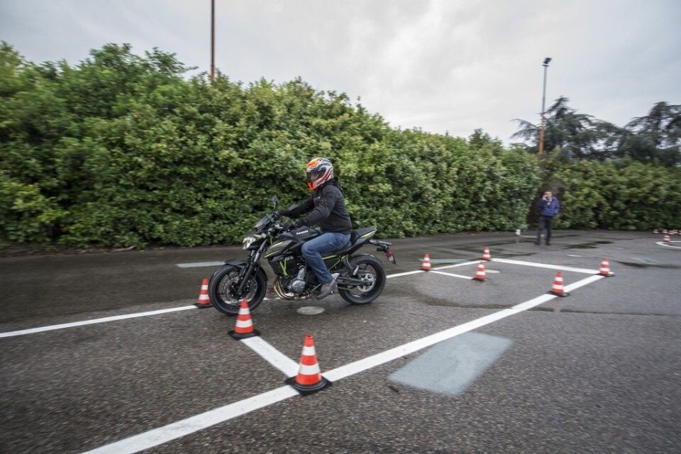 Patenti ed esami di guida: cosa succede?