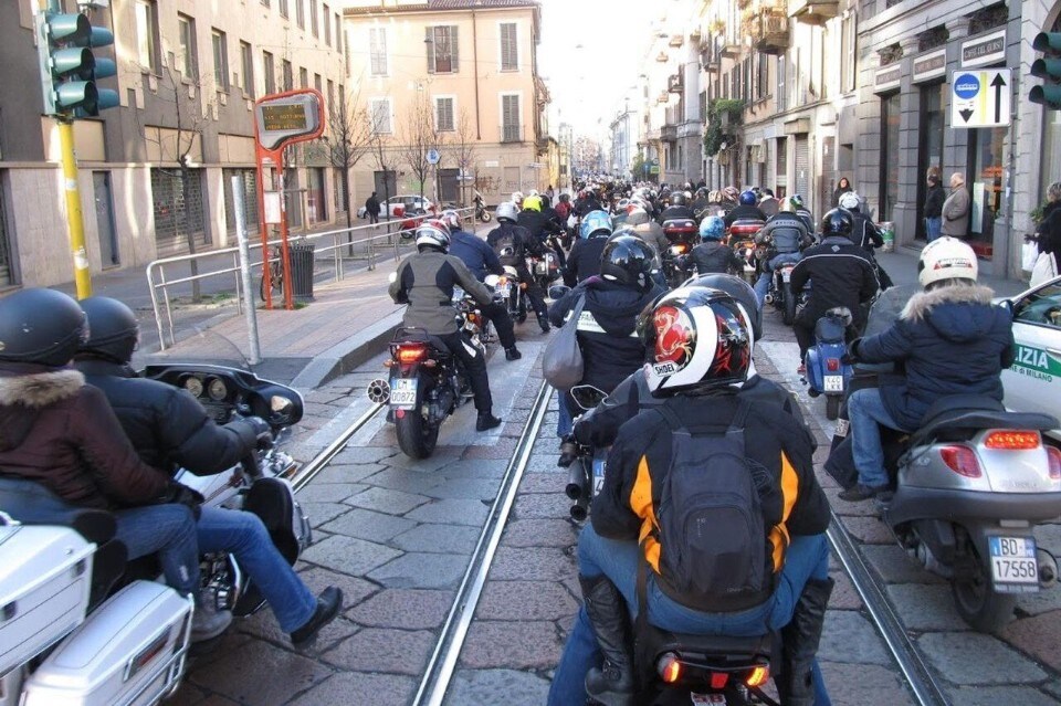 Coronavirus: i motociclisti stanno a casa