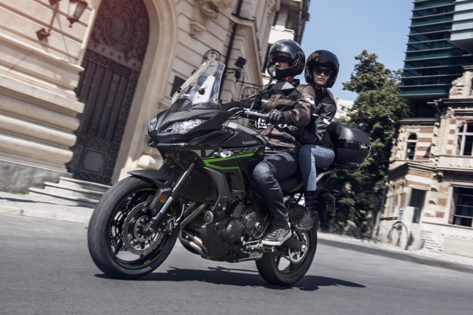 Fase 2: in moto con il passeggero sì. Ma a queste condizioni