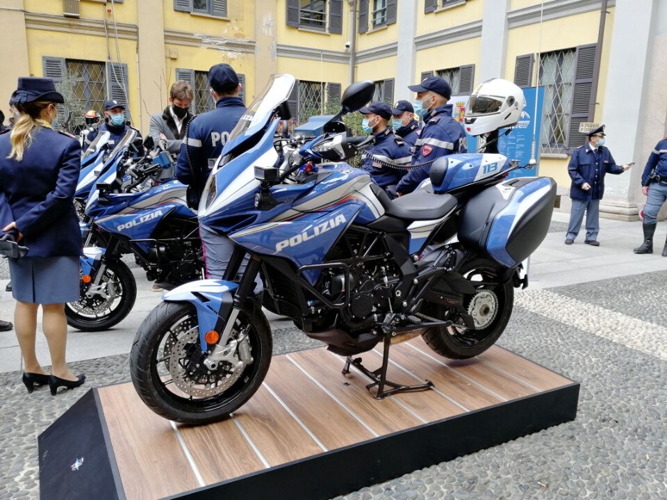 I poliziotti di Milano viaggiano in MV Agusta
